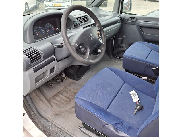 Bedrijfsauto, peugeot, expert, 220c 2.0 hdi avantage - afbeelding 2 van  27