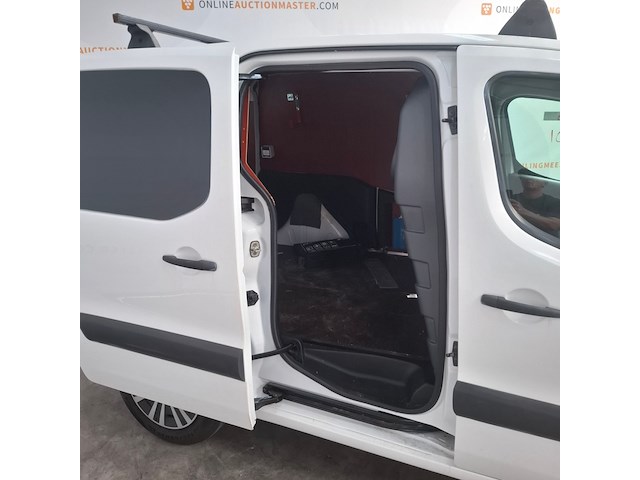 Bedrijfsauto, peugeot, partner, 120 1.6 bluehdi 100 l1 première, 2016 - afbeelding 18 van  36