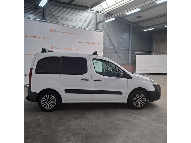 Bedrijfsauto, peugeot, partner, 120 1.6 bluehdi 100 l1 première, 2016 - afbeelding 31 van  36