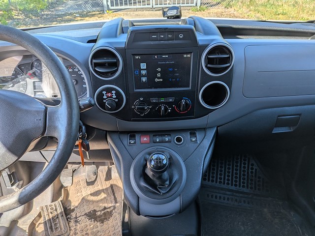 Bedrijfsauto, peugeot, partner 120 1.6 bluehdi 100 l1 première s&s, 2015 - afbeelding 4 van  32
