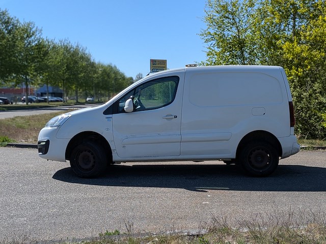 Bedrijfsauto, peugeot, partner 120 1.6 bluehdi 100 l1 première s&s, 2015 - afbeelding 12 van  32