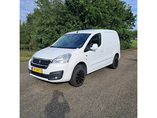 Bedrijfsauto, peugeot, partner 120 1.6 bluehdi 100 l1 première s&s, 2015 - afbeelding 1 van  57