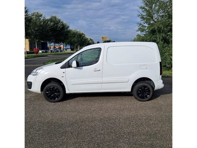 Bedrijfsauto, peugeot, partner 120 1.6 bluehdi 100 l1 première s&s, 2015 - afbeelding 12 van  57