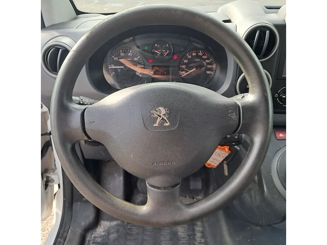 Bedrijfsauto, peugeot, partner 120 1.6 bluehdi 100 l1 première s&s, 2015 - afbeelding 24 van  57