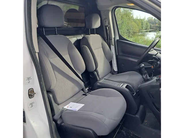 Bedrijfsauto, peugeot, partner 120 1.6 bluehdi 100 l1 première s&s, 2015 - afbeelding 35 van  57