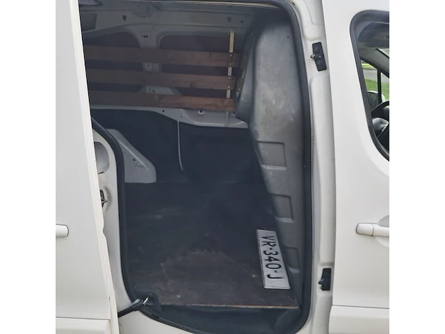 Bedrijfsauto, peugeot, partner 120 1.6 bluehdi 100 l1 première s&s, 2015 - afbeelding 42 van  57