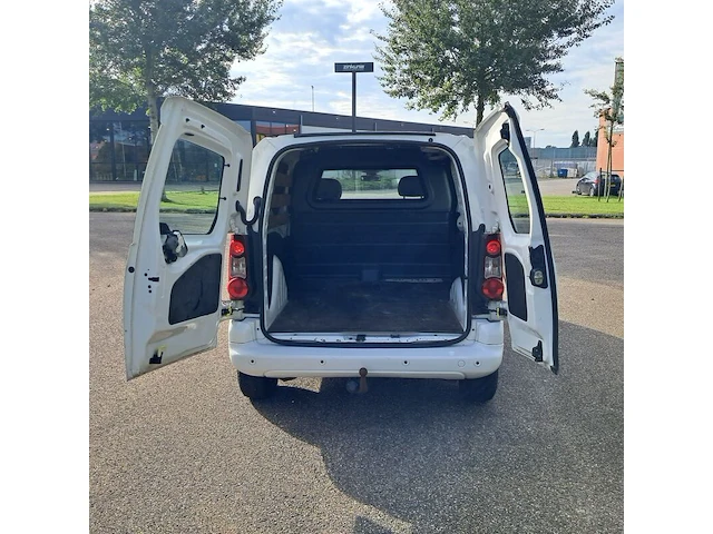 Bedrijfsauto, peugeot, partner 120 1.6 bluehdi 100 l1 première s&s, 2015 - afbeelding 43 van  57