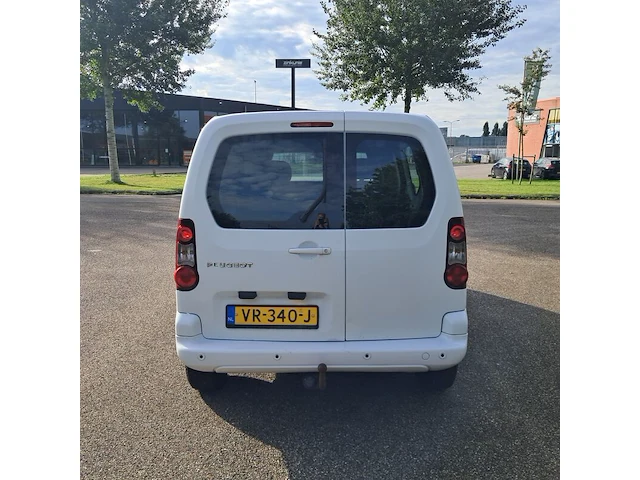 Bedrijfsauto, peugeot, partner 120 1.6 bluehdi 100 l1 première s&s, 2015 - afbeelding 34 van  57