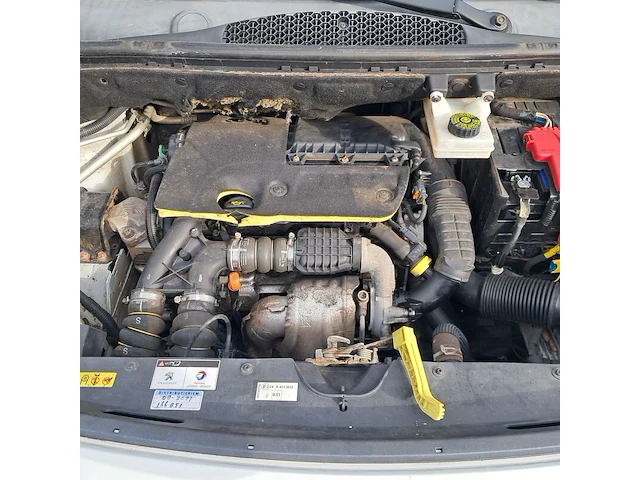 Bedrijfsauto, peugeot, partner 120 1.6 bluehdi 100 l1 première s&s, 2015 - afbeelding 50 van  57