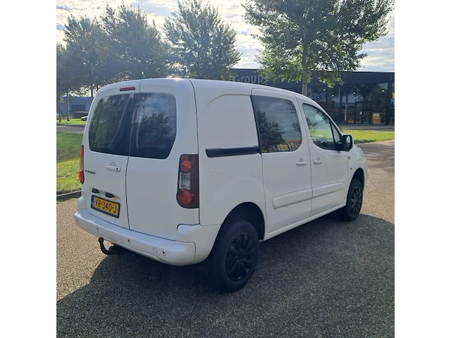 Bedrijfsauto, peugeot, partner 120 1.6 bluehdi 100 l1 première s&s, 2015 - afbeelding 45 van  57