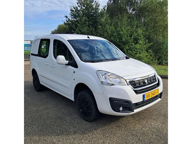Bedrijfsauto, peugeot, partner 120 1.6 bluehdi 100 l1 première s&s, 2015 - afbeelding 55 van  57