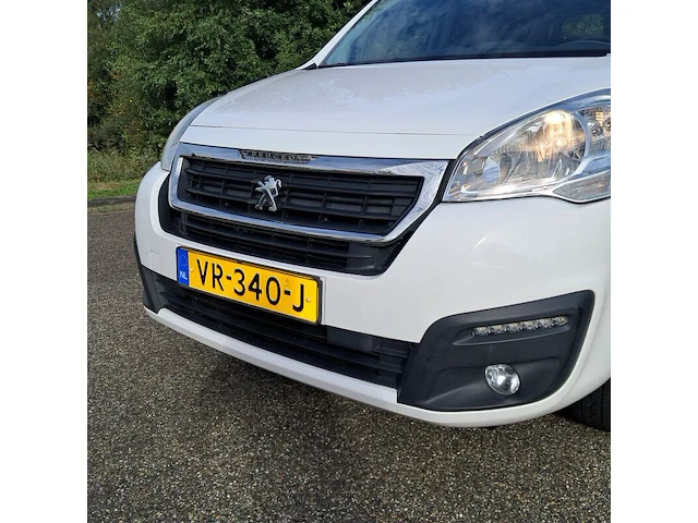 Bedrijfsauto, peugeot, partner 120 1.6 bluehdi 100 l1 première s&s, 2015 - afbeelding 57 van  57