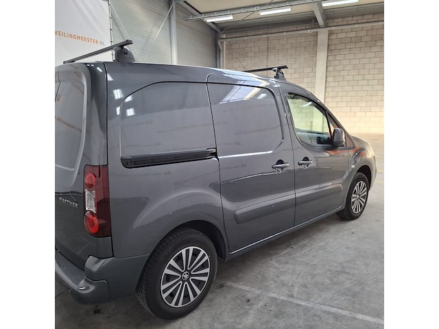 Bedrijfsauto, peugeot, partner, 120 1.6 bluehdi 75 l1 premium pack, 2018 - afbeelding 41 van  45