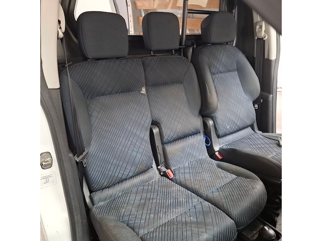 Bedrijfsauto, peugeot, partner, 120 1.6 e-hdi l1 xt profit +, 2011 - afbeelding 50 van  69
