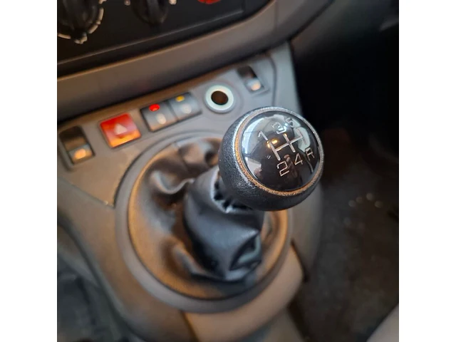 Bedrijfsauto, peugeot, partner, 120 1.6 e-hdi l1 xt profit +, 2012 - afbeelding 39 van  72