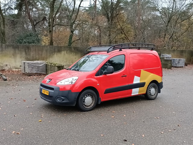 Bedrijfsauto peugeot, partner 1.6 hdi, bouwjaar 2009 - afbeelding 1 van  36