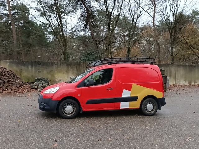 Bedrijfsauto peugeot, partner 1.6 hdi, bouwjaar 2009 - afbeelding 12 van  36