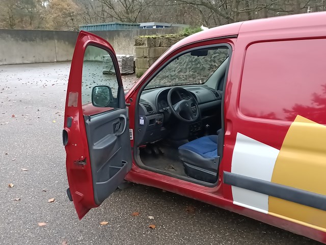 Bedrijfsauto peugeot, partner 1.9x, bouwjaar 2001 - afbeelding 13 van  40