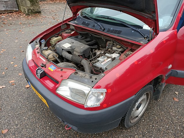 Bedrijfsauto peugeot, partner 1.9x, bouwjaar 2001 - afbeelding 29 van  40