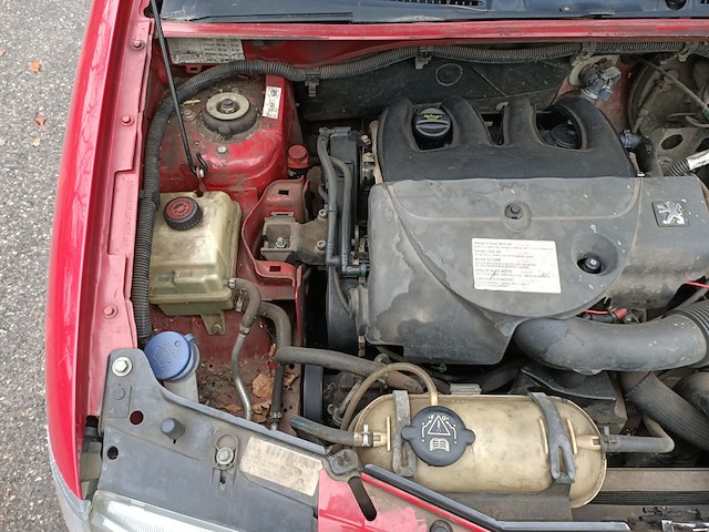 Bedrijfsauto peugeot, partner 1.9x, bouwjaar 2001 - afbeelding 31 van  40