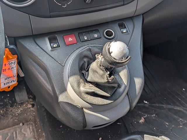 Bedrijfsauto, peugeot, partner, 2012 - afbeelding 21 van  37