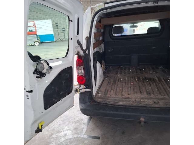 Bedrijfsauto, peugeot, partner, 2012 - afbeelding 11 van  36