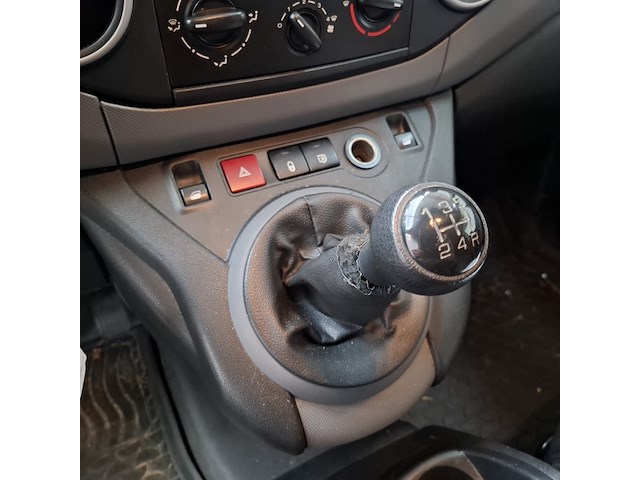 Bedrijfsauto, peugeot, partner, 2017 - afbeelding 28 van  55