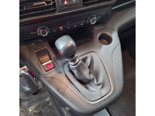 Bedrijfsauto, peugeot, partner, 2022 - afbeelding 26 van  53