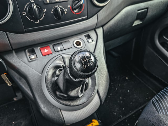 Bedrijfsauto, peugeot, partner tepee 1.6 xr, 2009 - afbeelding 15 van  33