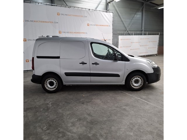 Bedrijfsauto, peugeot, partner - afbeelding 34 van  53