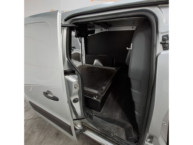 Bedrijfsauto, peugeot, partner - afbeelding 30 van  52