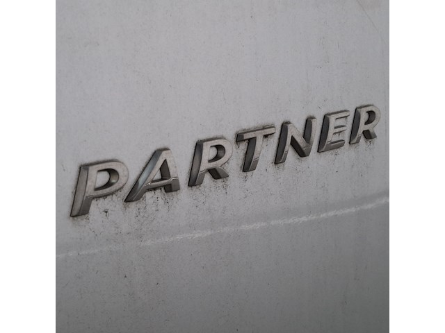 Bedrijfsauto, peugeot, partner - afbeelding 43 van  52