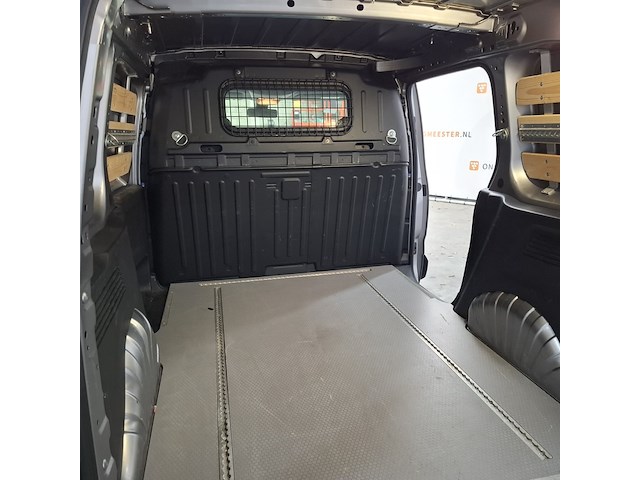 Bedrijfsauto, peugeot, partner - afbeelding 26 van  49