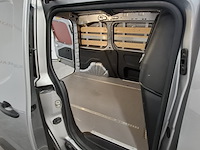 Bedrijfsauto, peugeot, partner - afbeelding 27 van  49