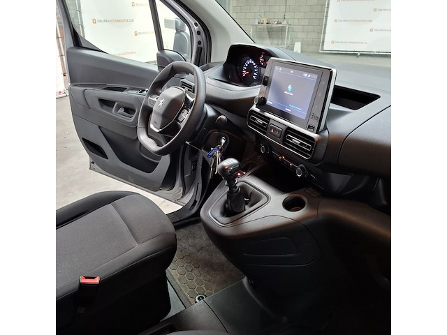 Bedrijfsauto, peugeot, partner - afbeelding 28 van  49