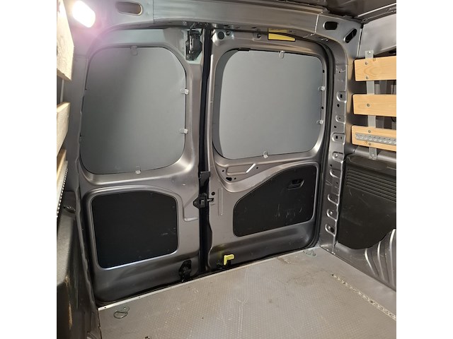 Bedrijfsauto, peugeot, partner - afbeelding 32 van  56