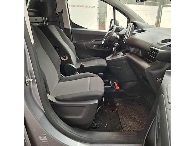 Bedrijfsauto, peugeot, partner - afbeelding 36 van  56