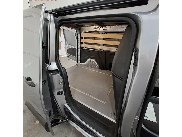 Bedrijfsauto, peugeot, partner - afbeelding 26 van  50