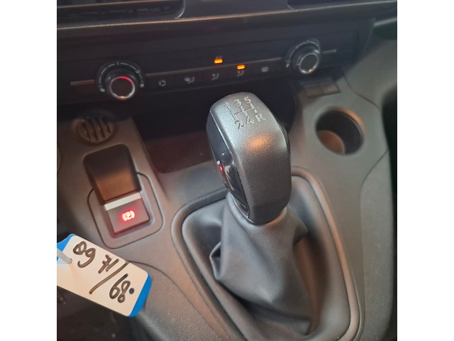 Bedrijfsauto, peugeot, partner - afbeelding 24 van  54