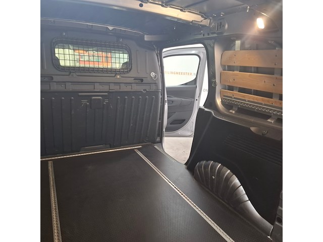 Bedrijfsauto, peugeot, partner - afbeelding 29 van  54