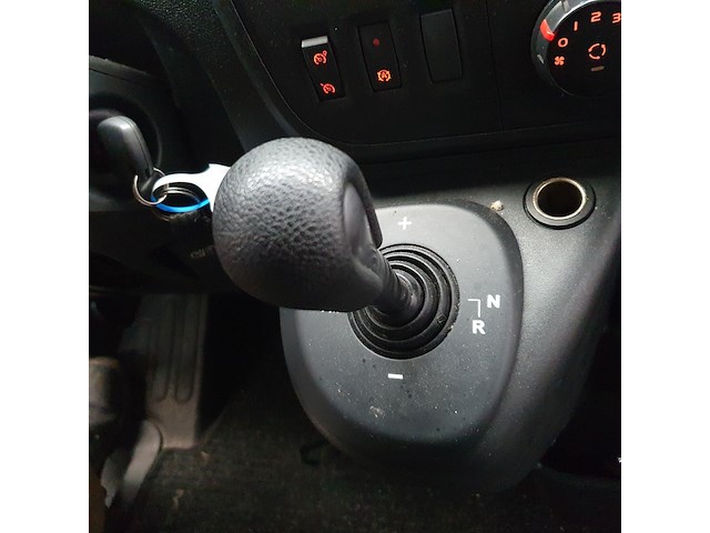 Bedrijfsauto, renault, master, 2017 - afbeelding 13 van  34