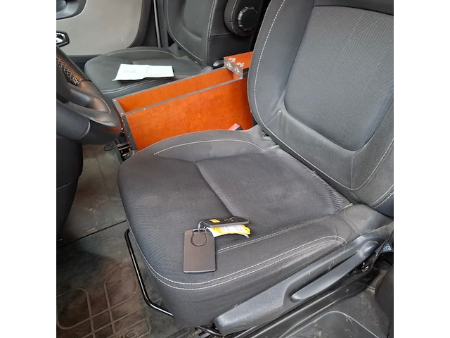 Bedrijfsauto, renault, trafic 1.6d 70kw, 2018 - afbeelding 39 van  81