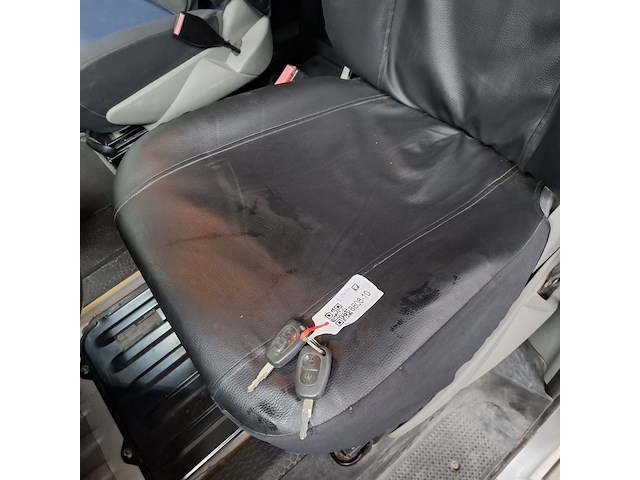 Bedrijfsauto, renault, trafic, 2.0 dci t29 l2h1 dc générique, 2012 - afbeelding 14 van  59