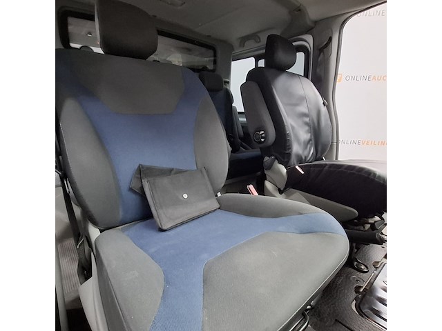 Bedrijfsauto, renault, trafic, 2.0 dci t29 l2h1 dc générique, 2012 - afbeelding 31 van  59