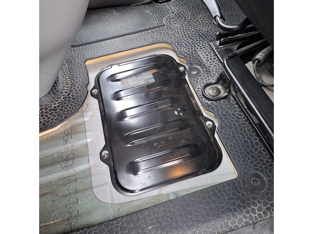 Bedrijfsauto, renault, trafic, 2.0 dci t29 l2h1 dc générique, 2012 - afbeelding 54 van  59