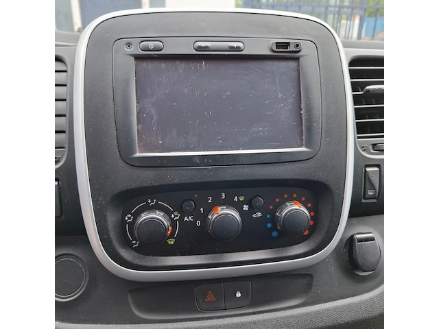 Bedrijfsauto, renault, trafic, 2015 - afbeelding 35 van  36