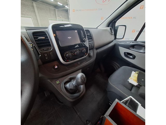 Bedrijfsauto, renault, trafic, 2016 - afbeelding 70 van  132
