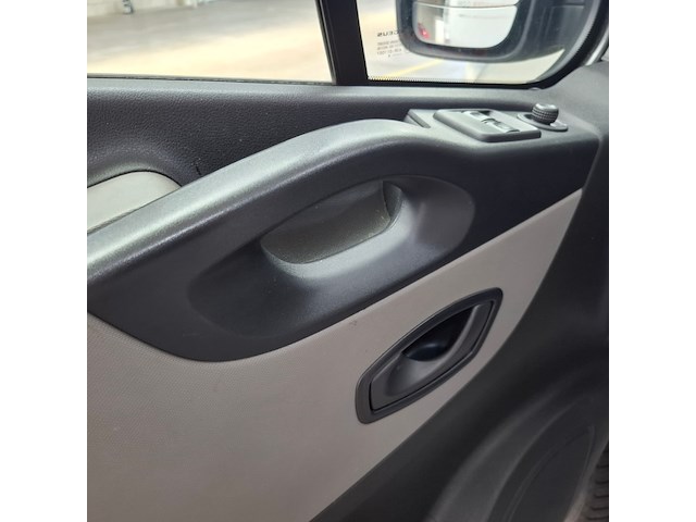 Bedrijfsauto, renault, trafic, 2017 - afbeelding 35 van  72