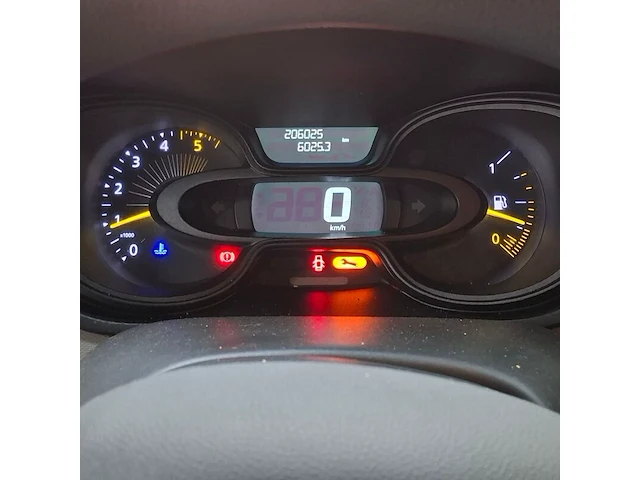 Bedrijfsauto, renault, trafic, 2017 - afbeelding 38 van  73