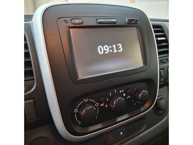 Bedrijfsauto, renault, trafic, 2017 - afbeelding 40 van  73